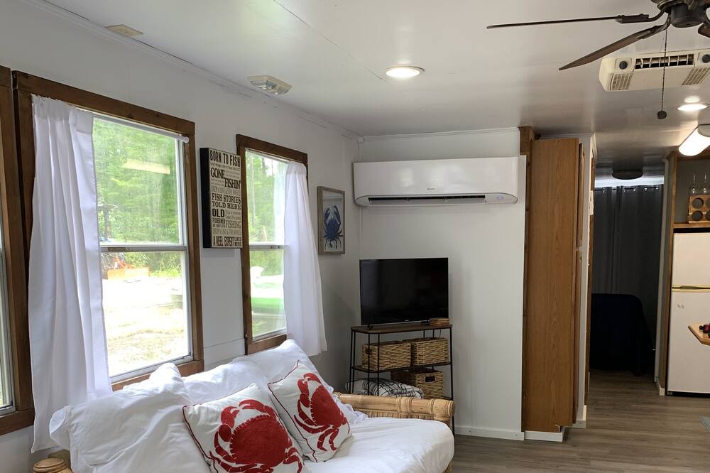 Photo of Bedroom in Westlake