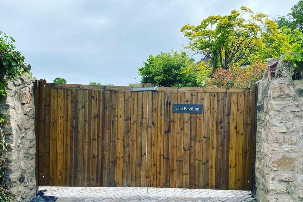 Photo of Outdoor in Pill