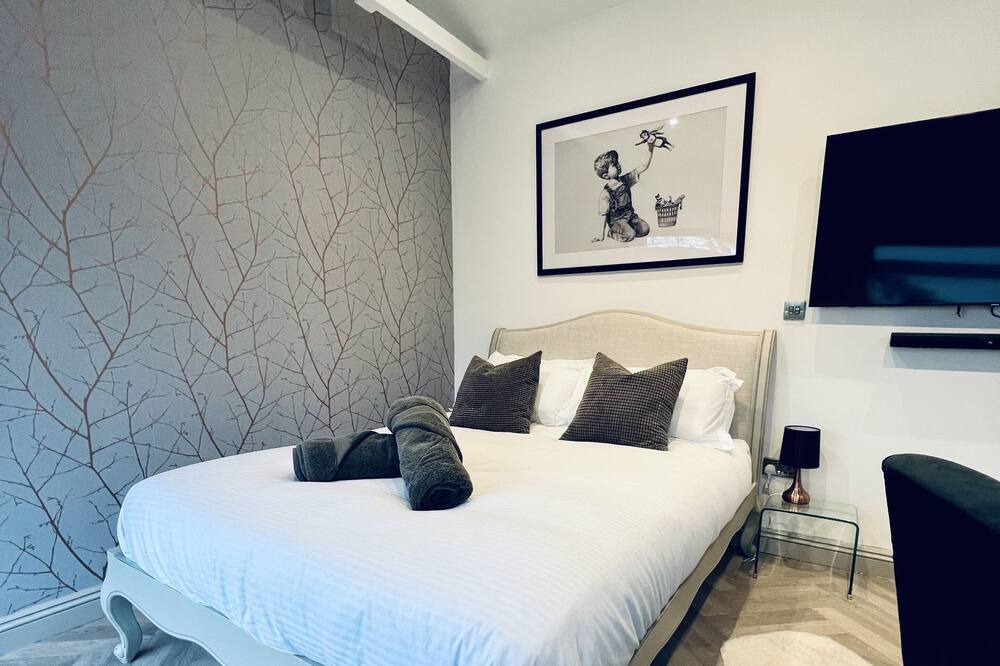 Photo of Bedroom in Pill