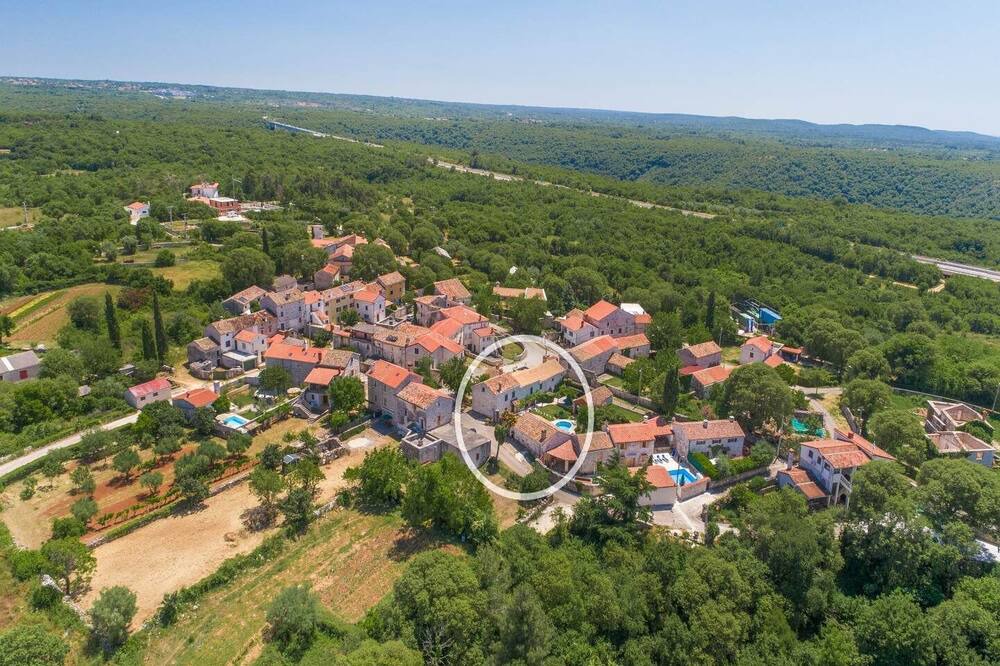 Photo of Outdoor in Mrgani