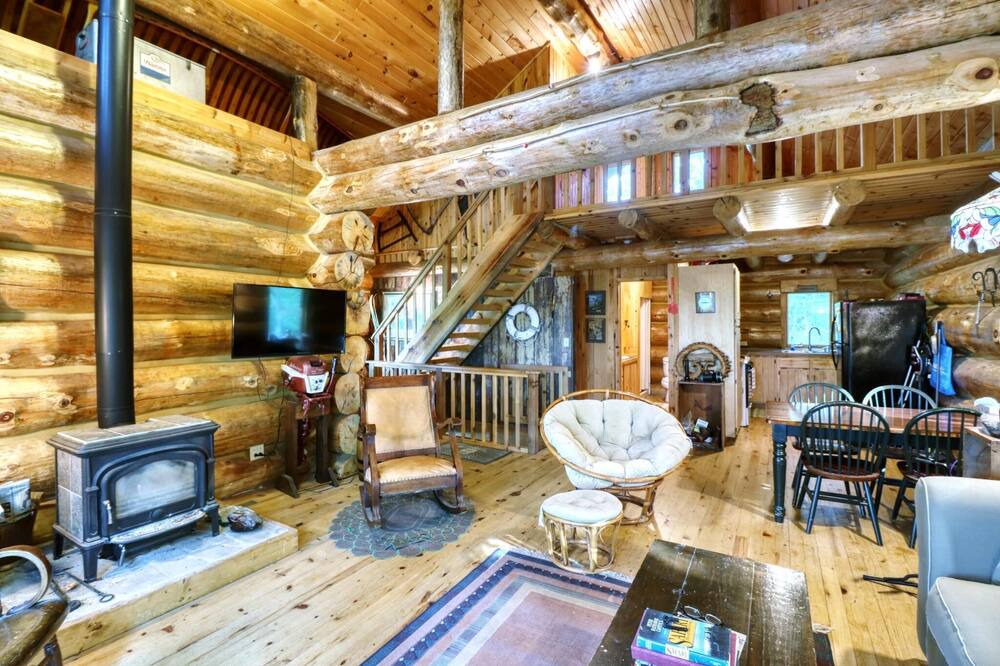 Photo of Livingroom in Osage