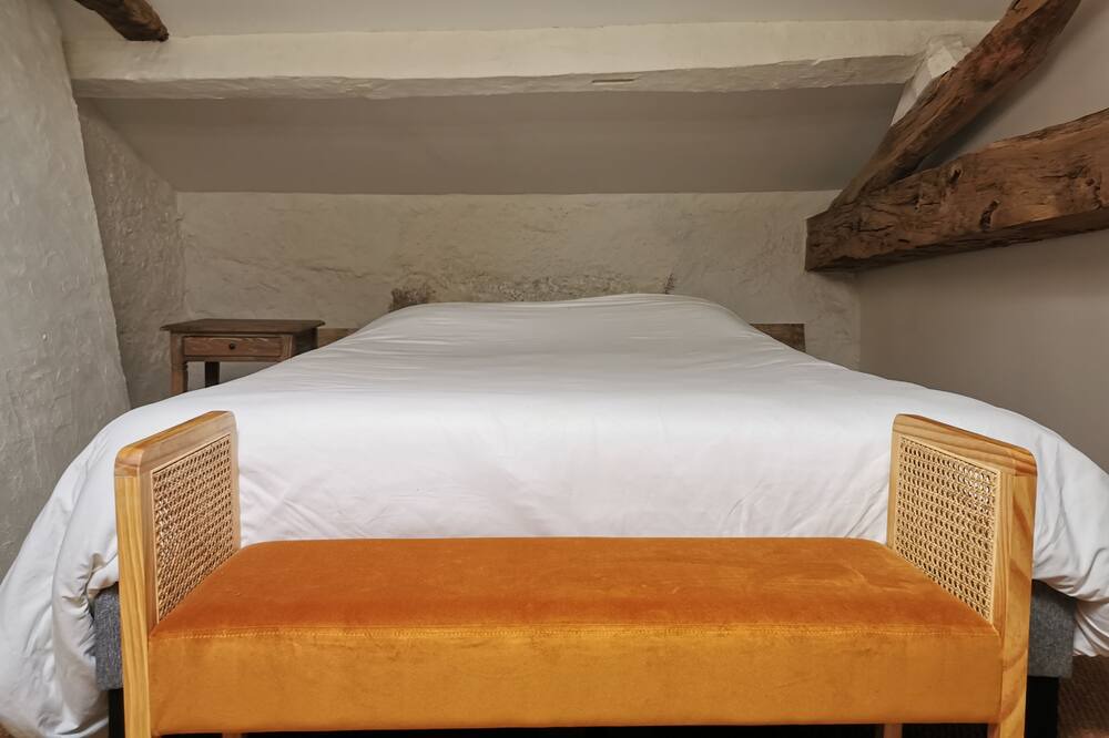 Photo of Bedroom in Nerac