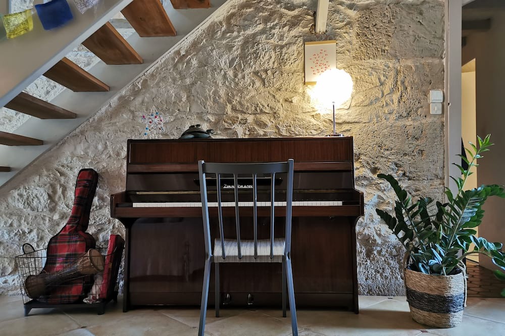 Photo of Livingroom in Nerac