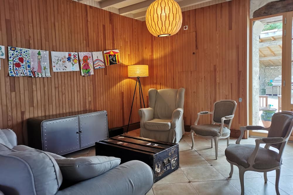 Photo of Livingroom in Nerac