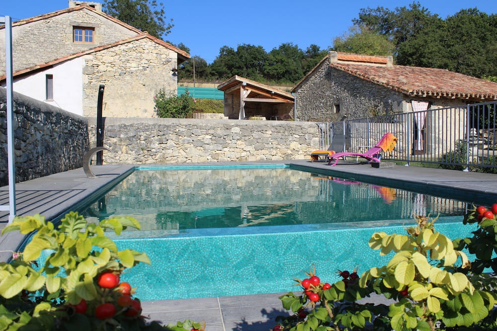 Photo of Outdoor in Nerac