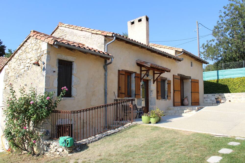 Photo of Outdoor in Nerac
