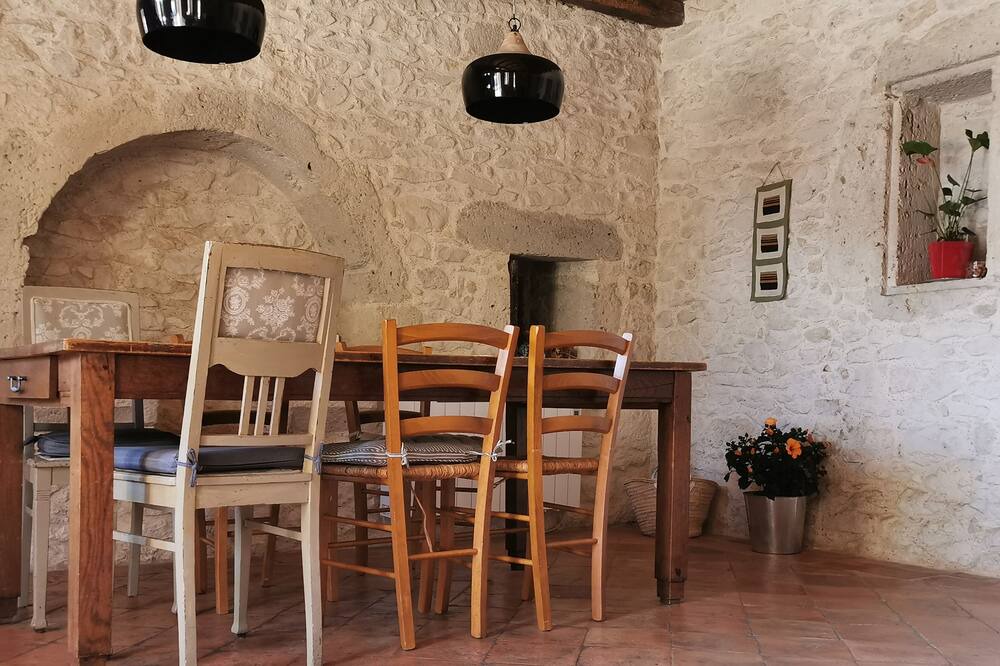 Photo of Kitchen in Nerac