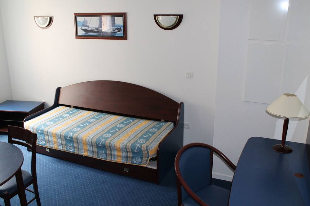 Photo of Bedroom in La Roche-Posay
