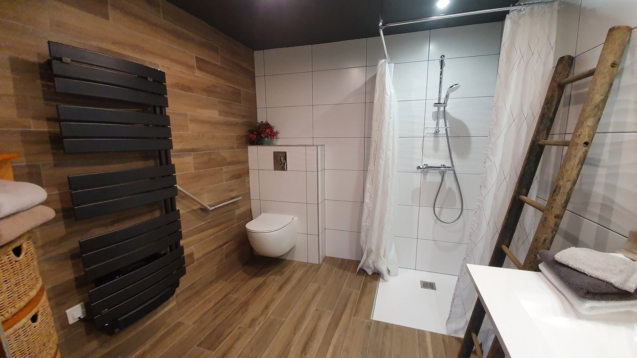 Photo of Bathroom in Saint-Sauveur-la-Pommeraye