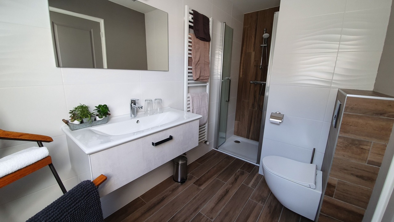Photo of Bathroom in Saint-Sauveur-la-Pommeraye