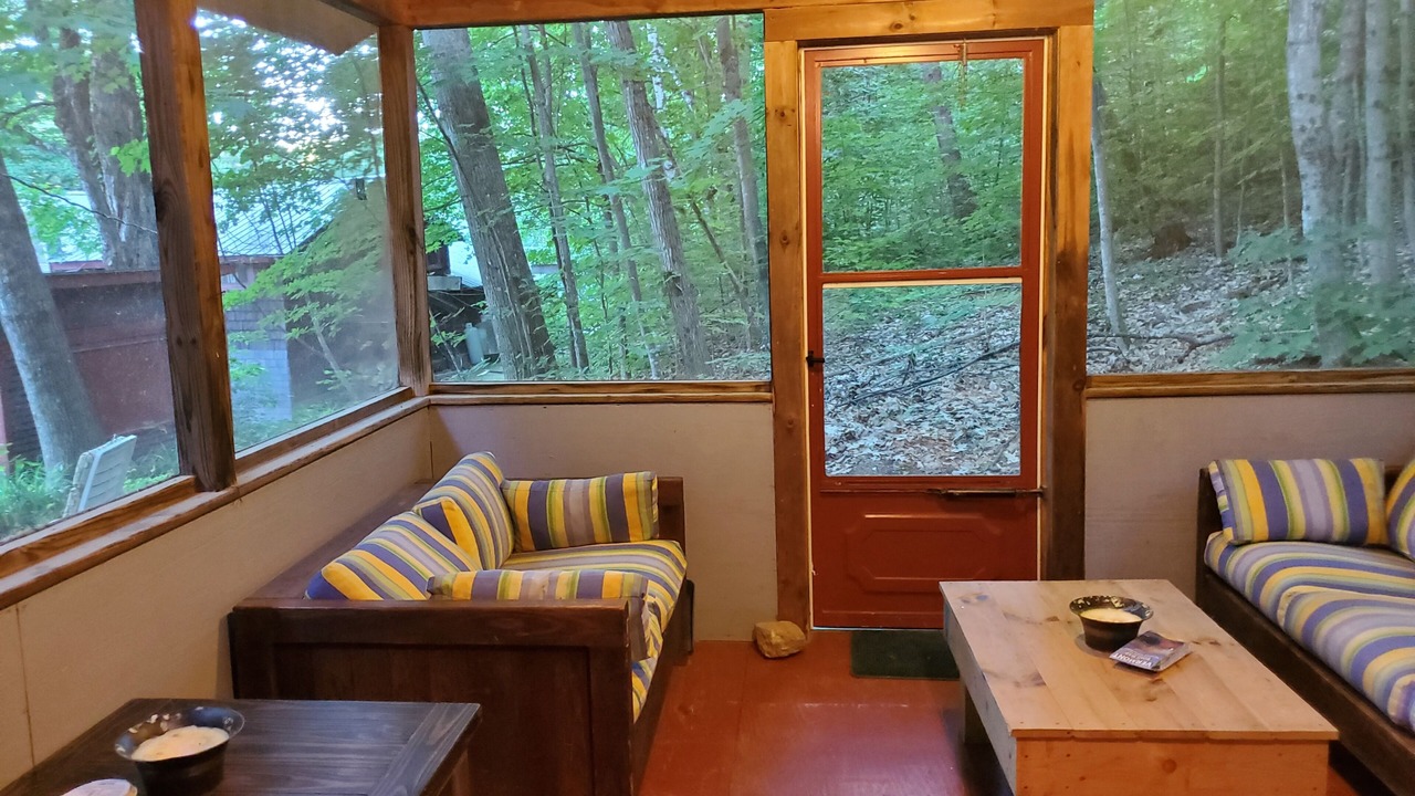 Photo of Livingroom in Forest Dale