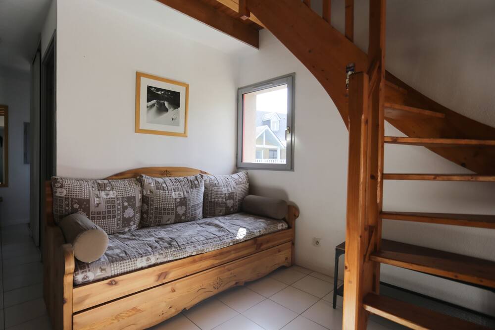 Photo of Livingroom in Cadeac