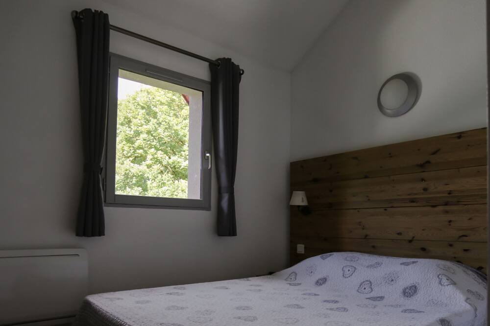 Photo of Bedroom in Cadeac