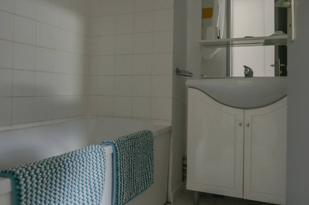 Photo of Bathroom in Cadeac