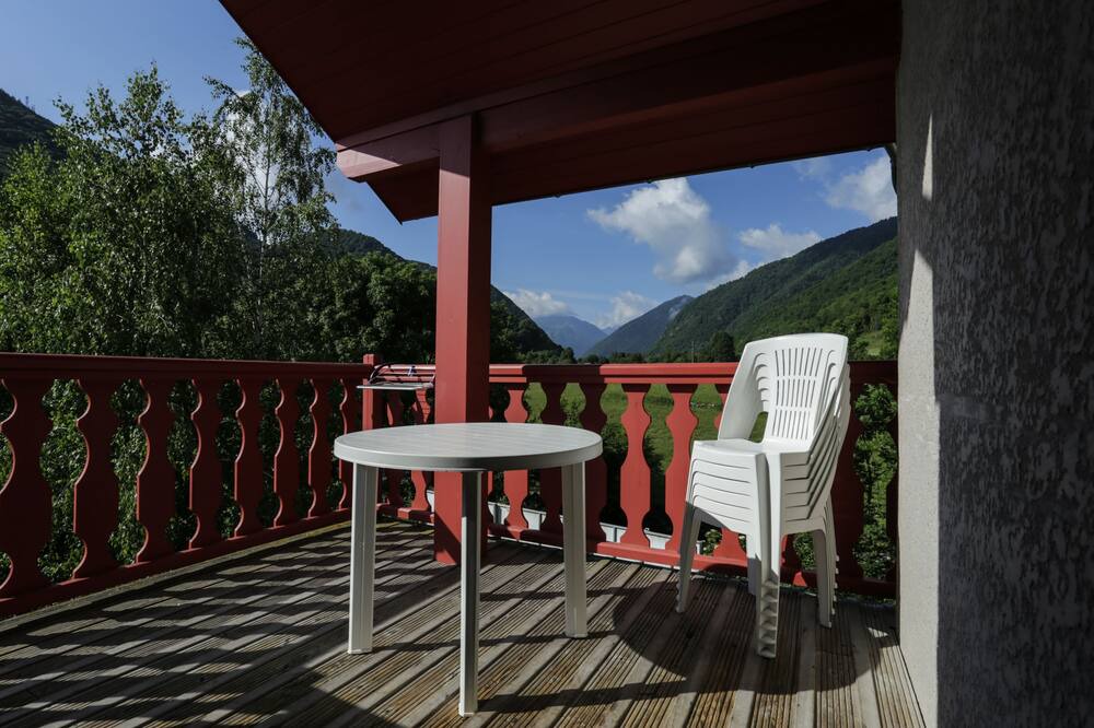 Photo of Patio Balcony in Cadeac