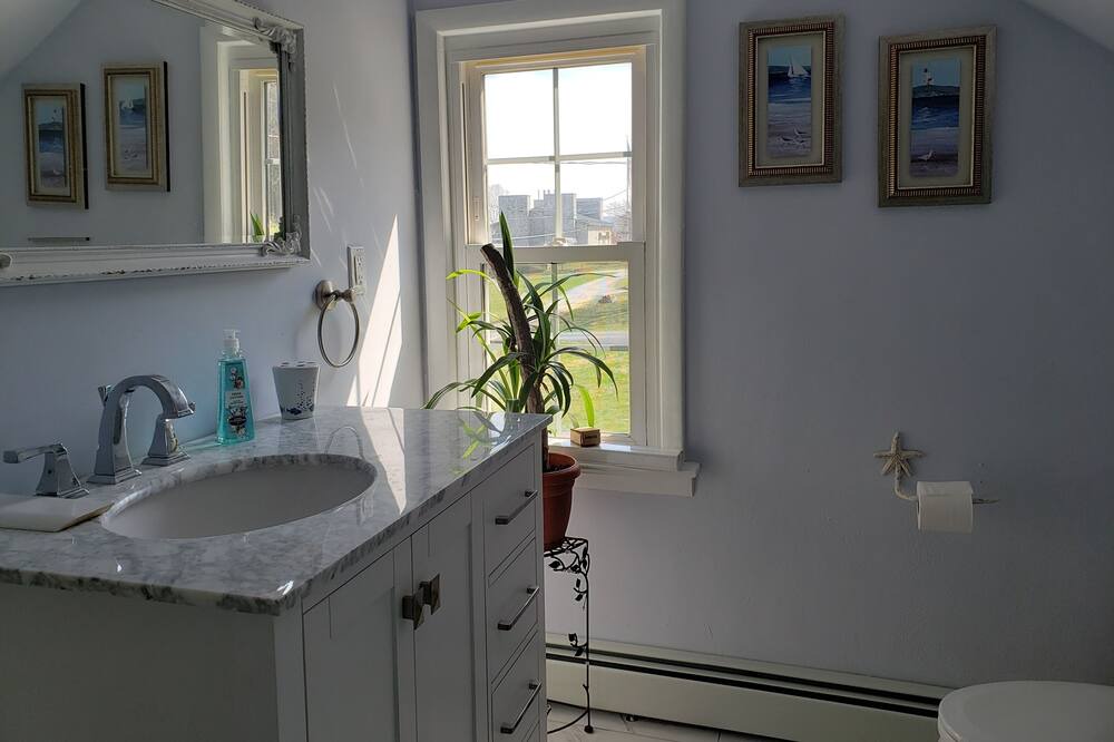 Photo of Bathroom in Wrightsville