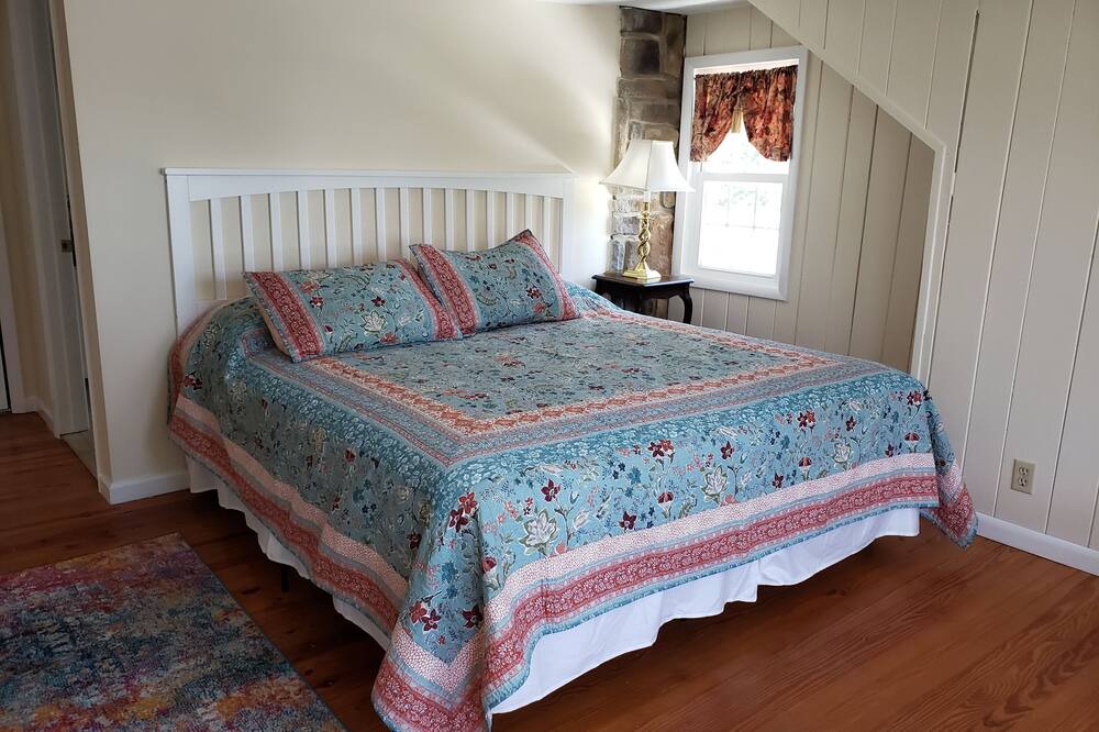 Photo of Bedroom in Wrightsville