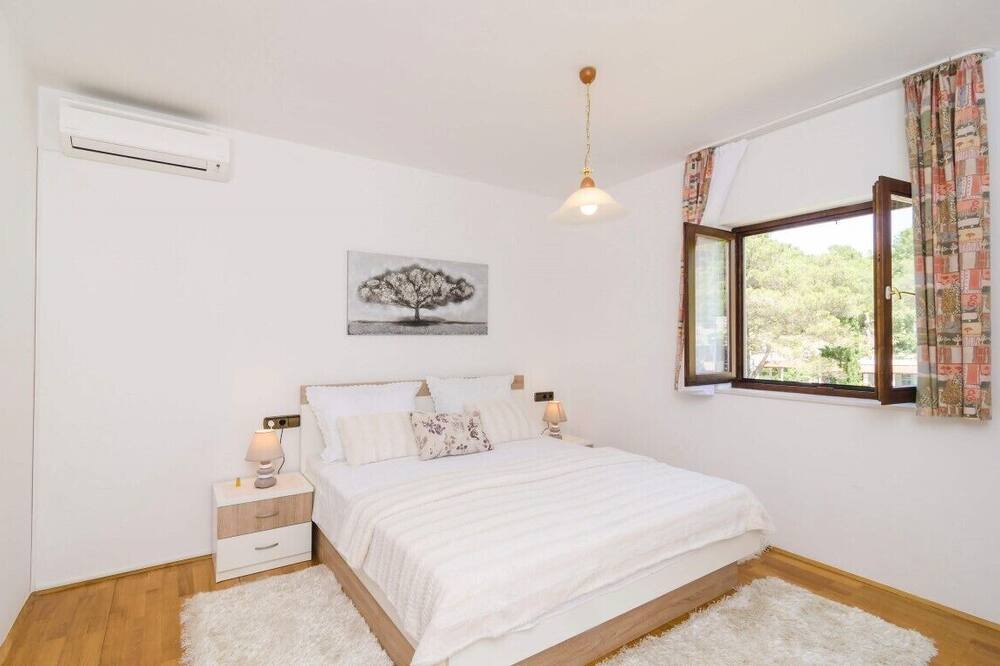 Photo of Bedroom in Okuklje