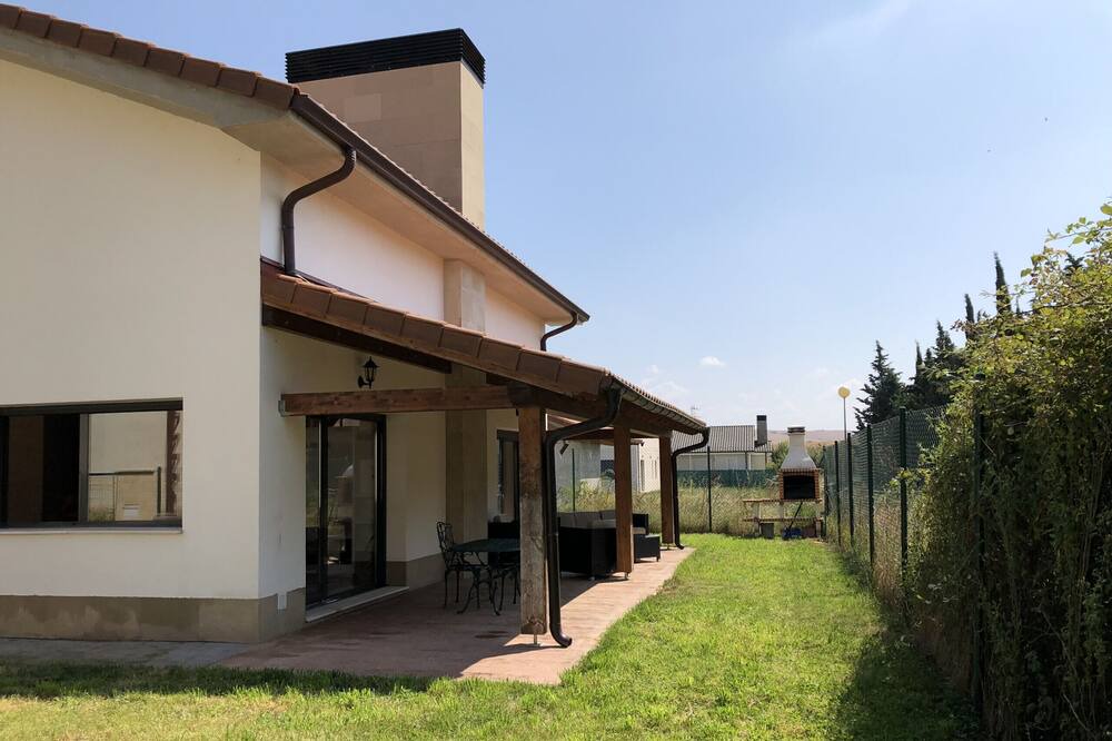 Photo of Outdoor in Longuida