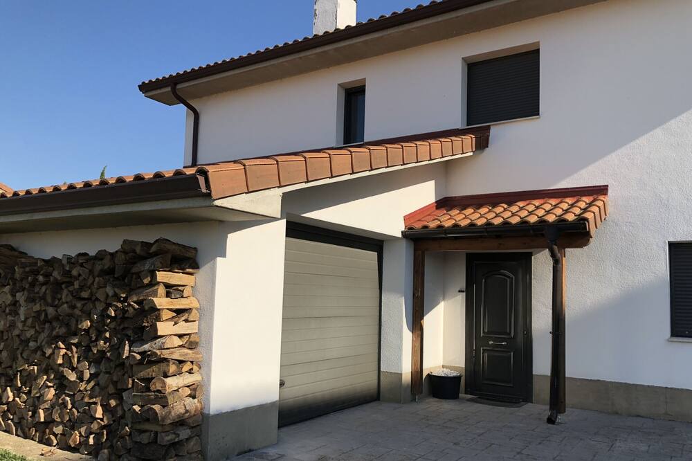 Photo of Outdoor in Longuida