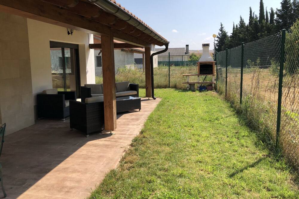 Photo of Outdoor in Longuida