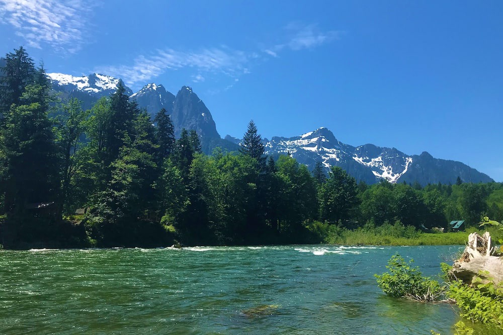 Photo of Others in Gold Bar