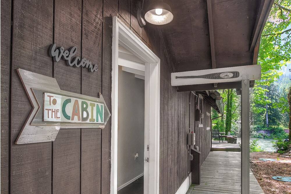 Photo of Others in Gold Bar