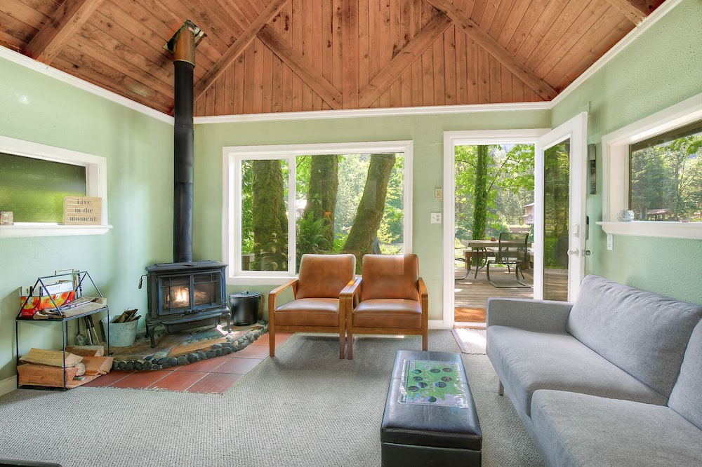 Photo of Others in Gold Bar