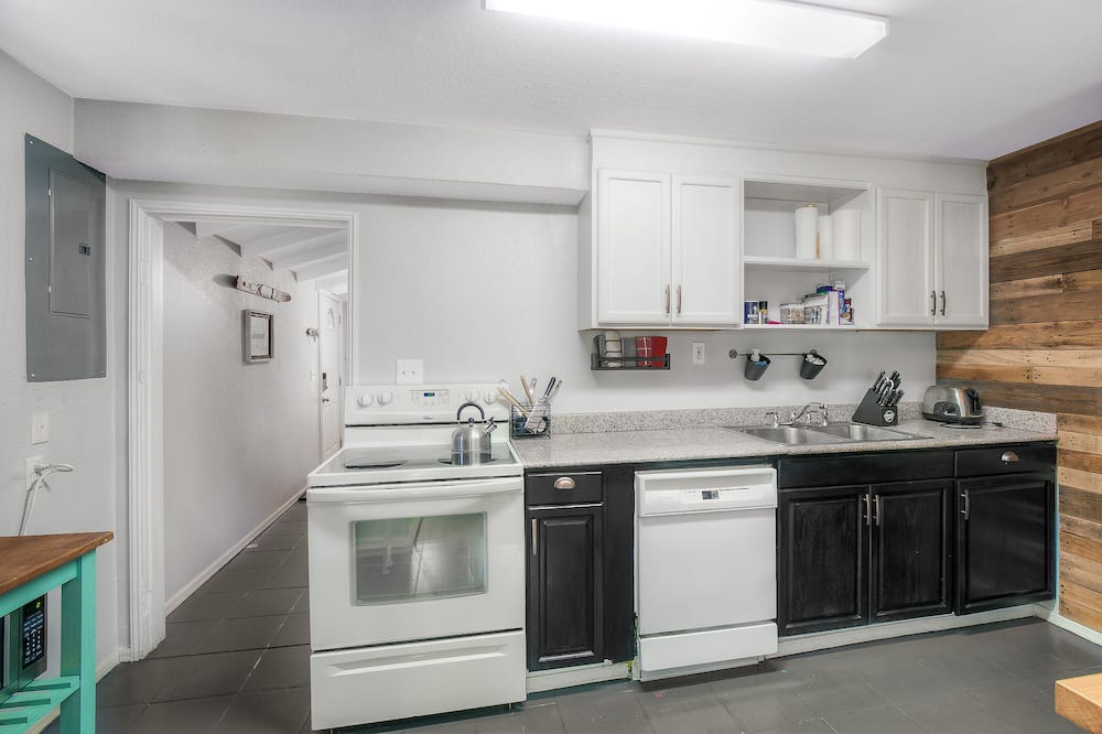 Photo of Others in Gold Bar