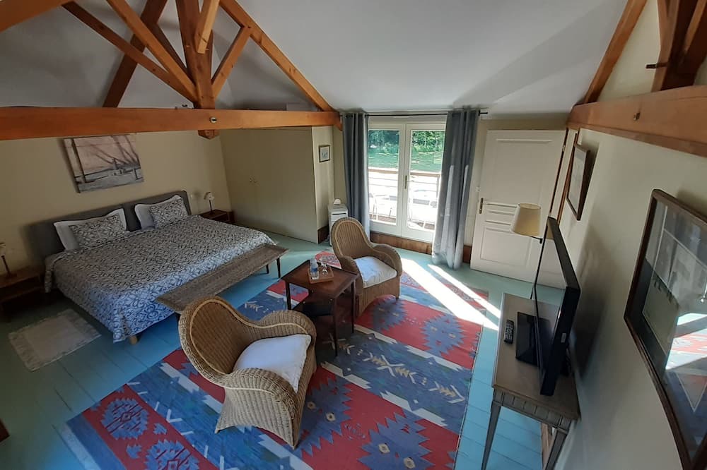 Photo of Bedroom in Savonnieres