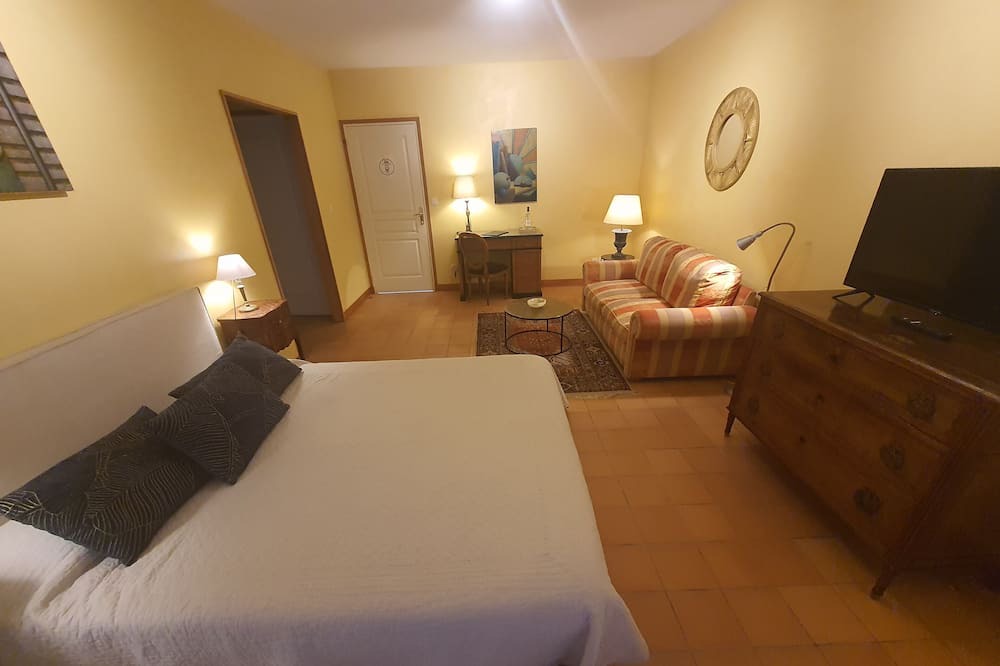 Photo of Bedroom in Savonnieres