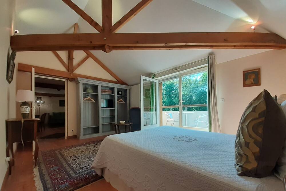 Photo of Bedroom in Savonnieres