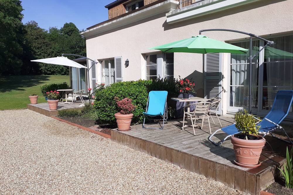 Photo of Patio Balcony in Savonnieres