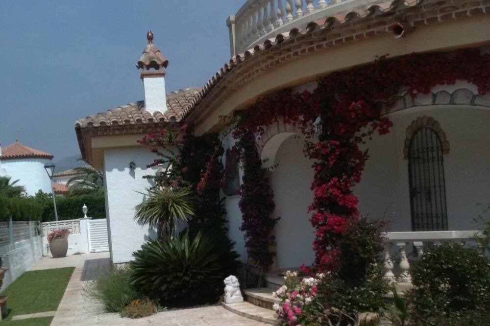 Photo of Others in Costa del Zefir