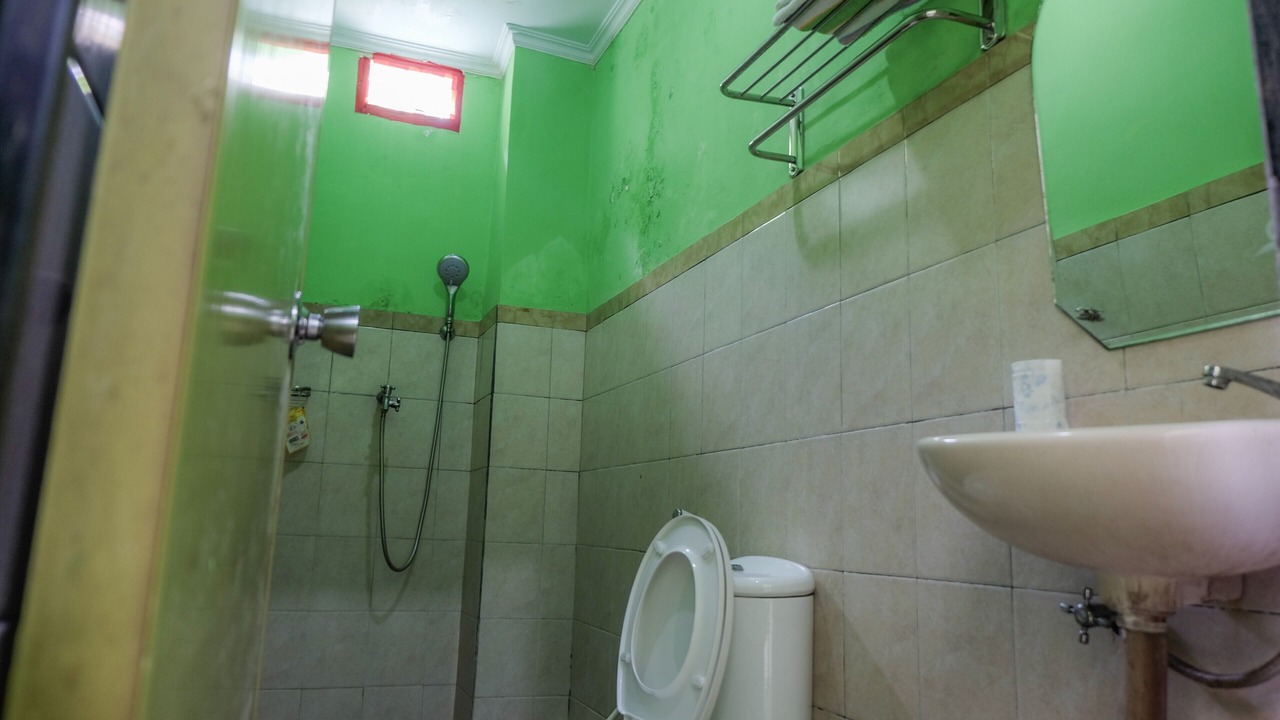 Photo of Bathroom in Delod Peken