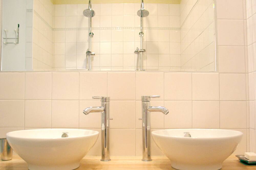 Photo of Bathroom in Riville