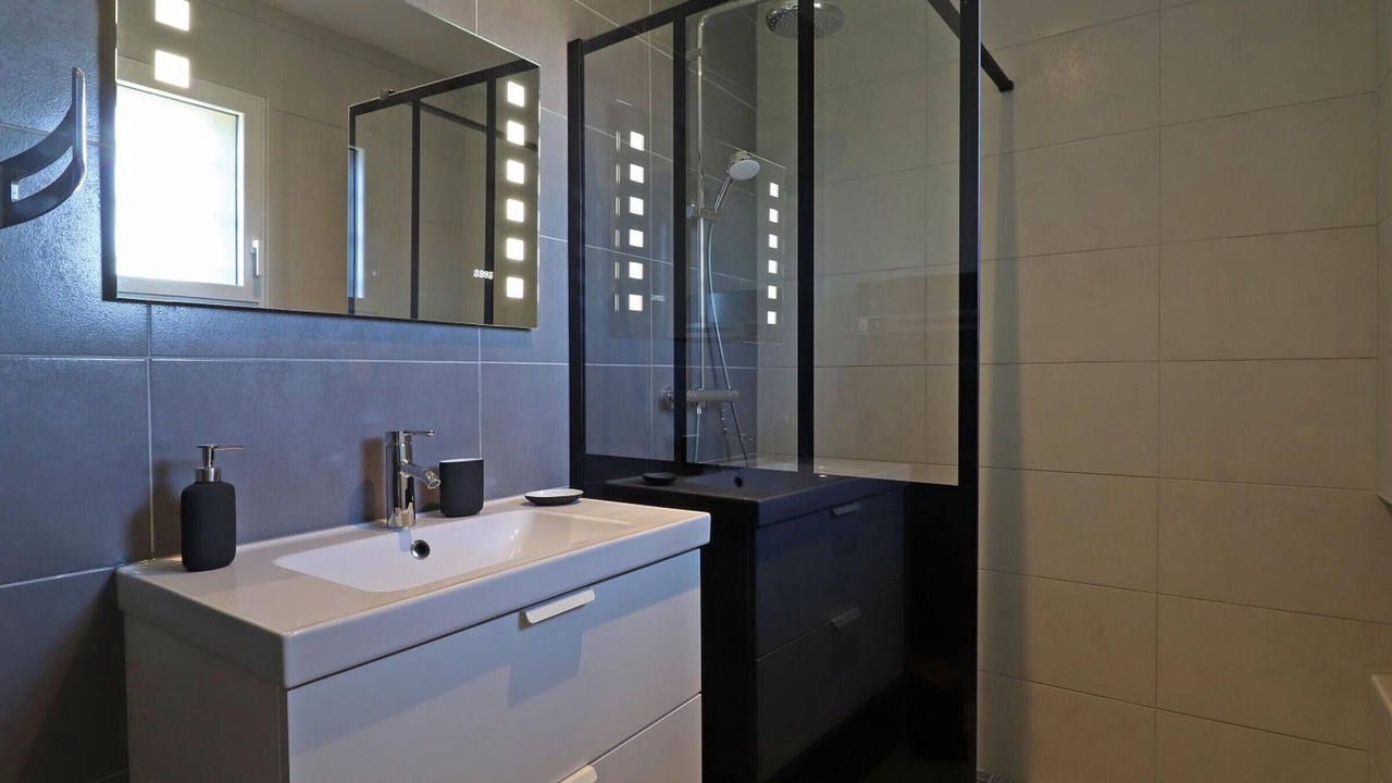 Photo of Others in Joue-du-Plain