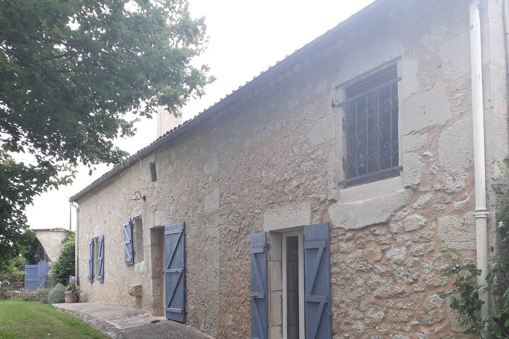 Photo of Outdoor in Pergain Taillac