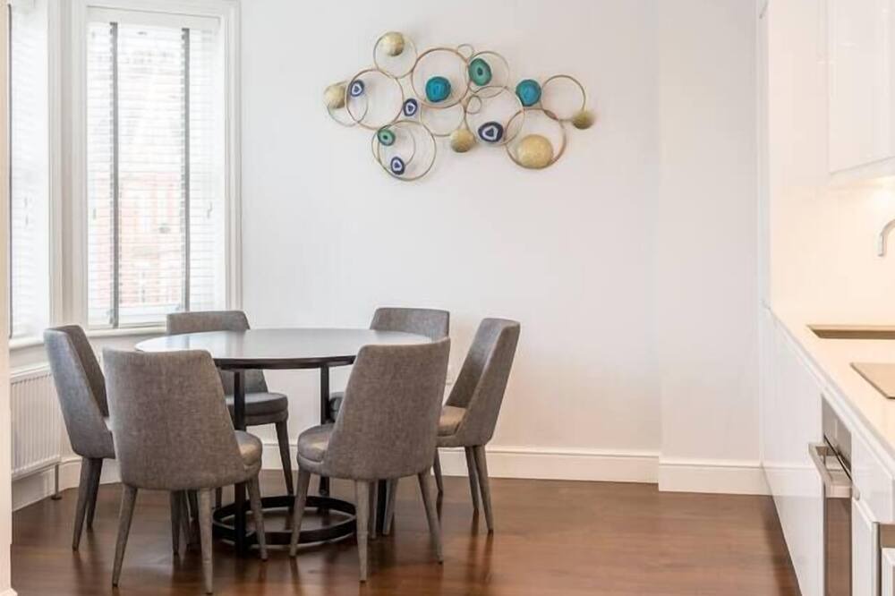 Photo of Others in Ravenscourt Park