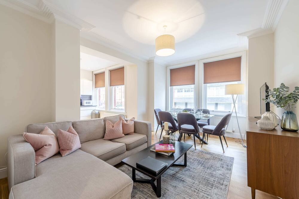 Photo of Others in Ravenscourt Park