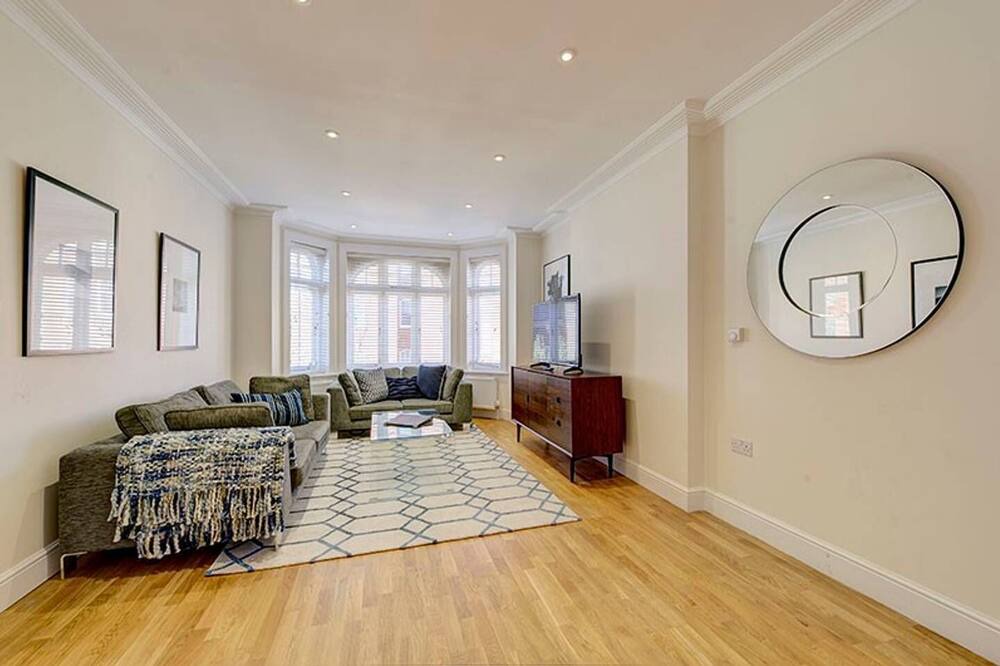 Photo of Others in Ravenscourt Park