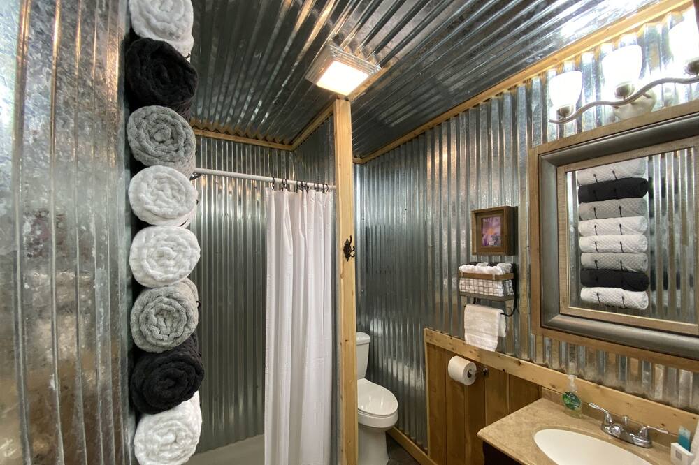 Photo of Bathroom in Norfork