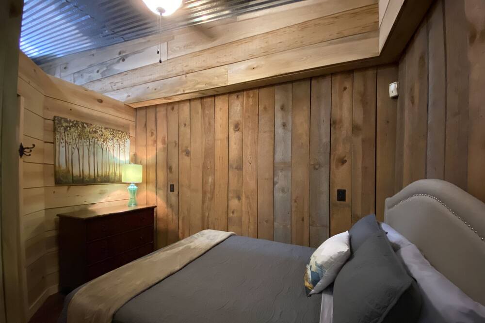 Photo of Bedroom in Norfork