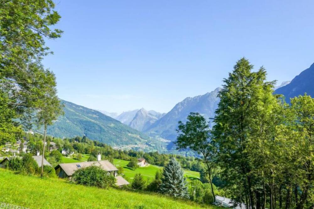 Photo of Outdoor in Semione