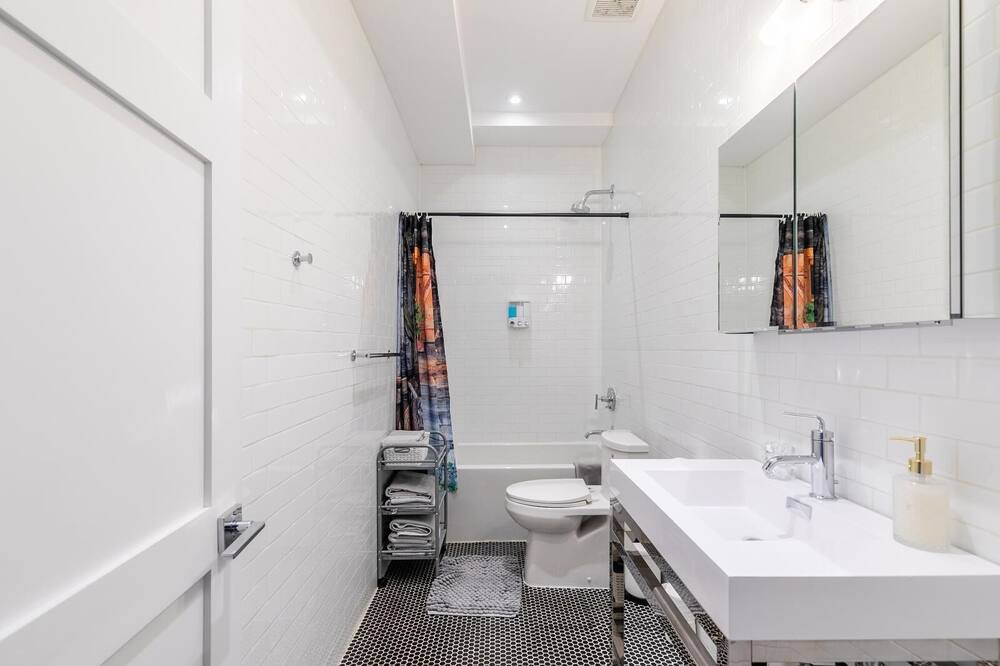 Photo of Bathroom in Kirkendall North