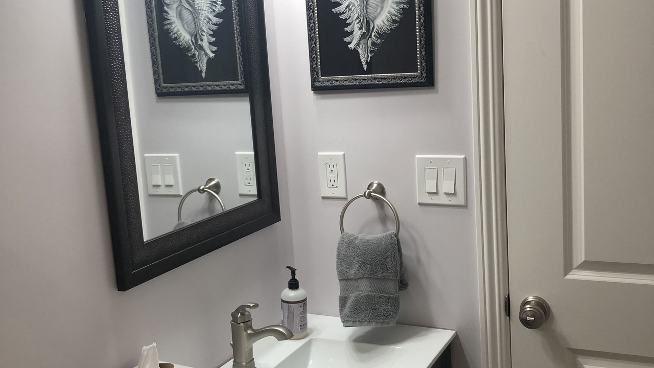 Photo of Bathroom in Linda Mar