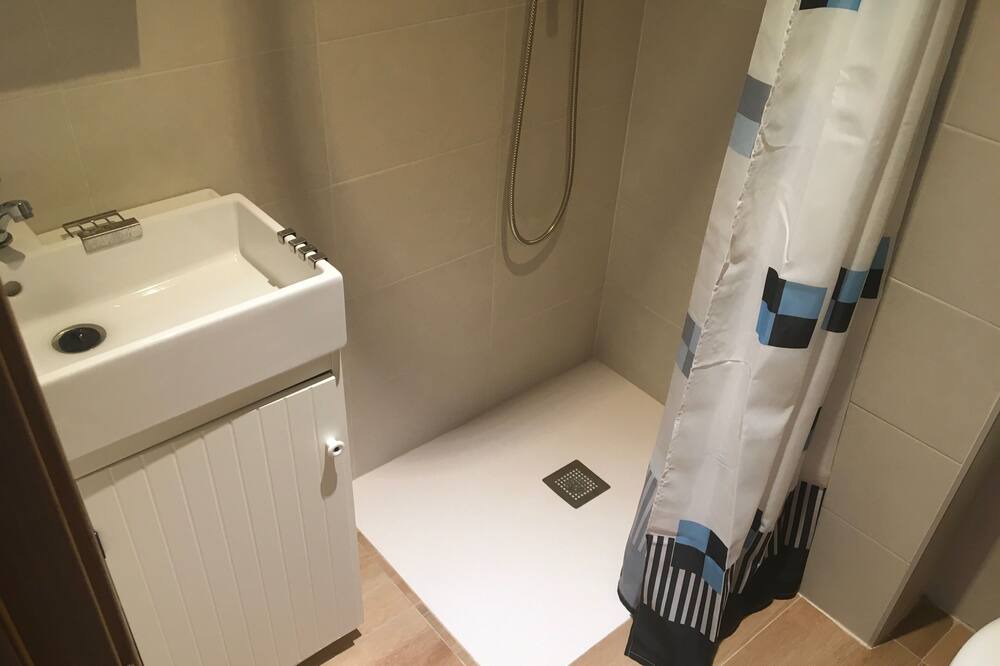 Photo of Bathroom in Fortaleny