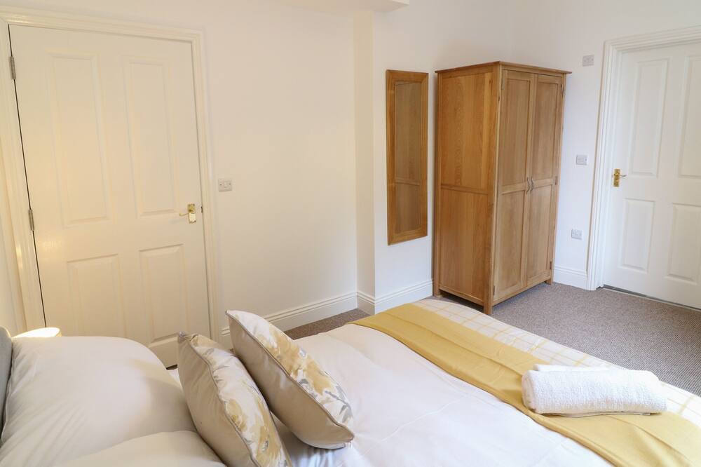 Photo of Others in Littleham