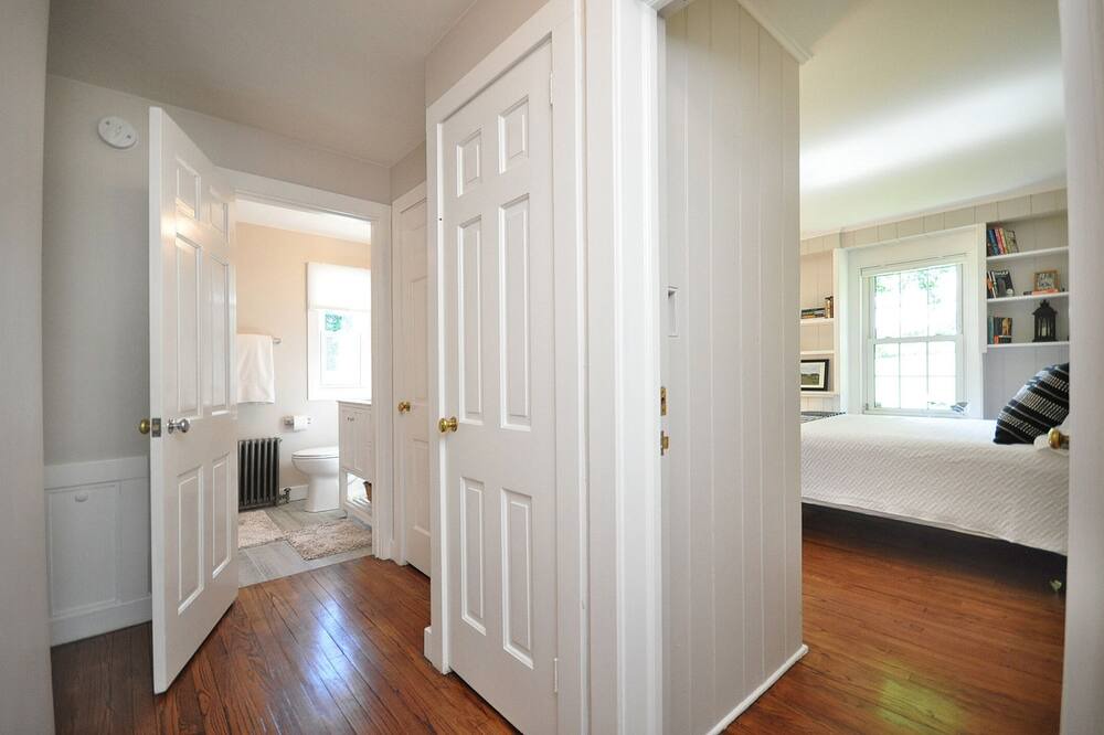 Photo of Bedroom in Litchfield