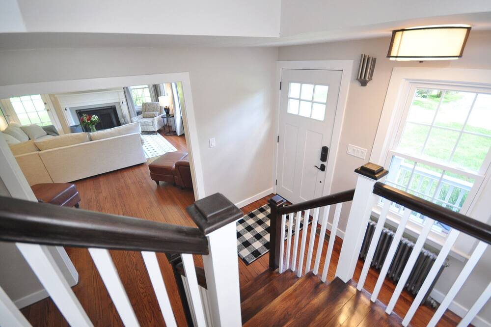 Photo of Livingroom in Litchfield